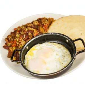 Calentado con Huevos Cacerola